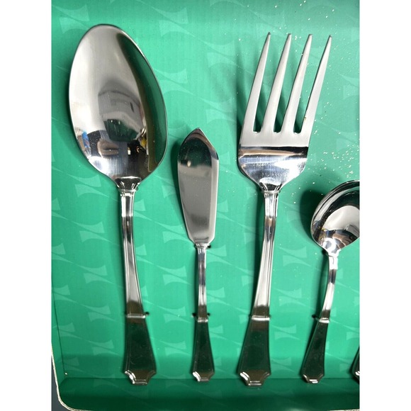 International Home 5 Piece Hostess Set Stainless Steel Flatware Casino Pattern - Picture 3 of 9